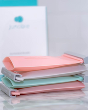 Load image into Gallery viewer, Reusable Silicone Breastmilk Storage Bags - 4 pack